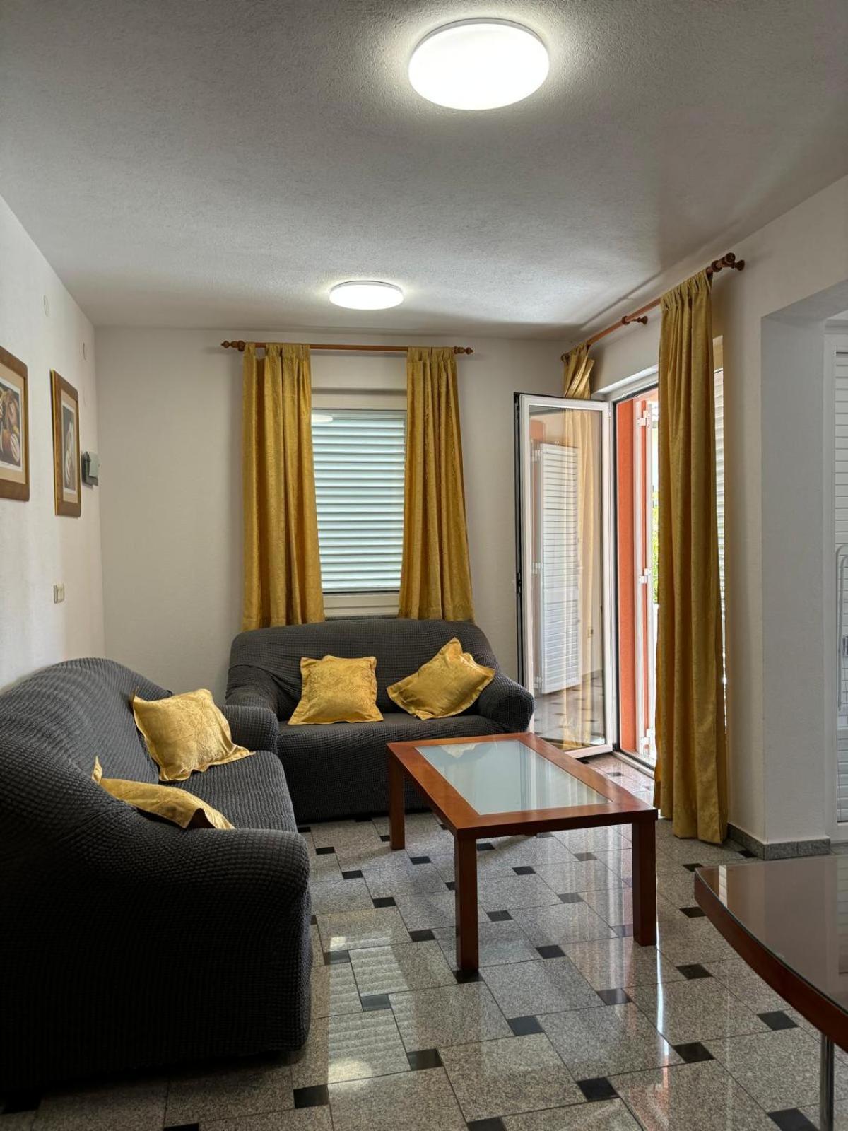 Apartments Sulekic Sveti Filip i Jakov Bagian luar foto