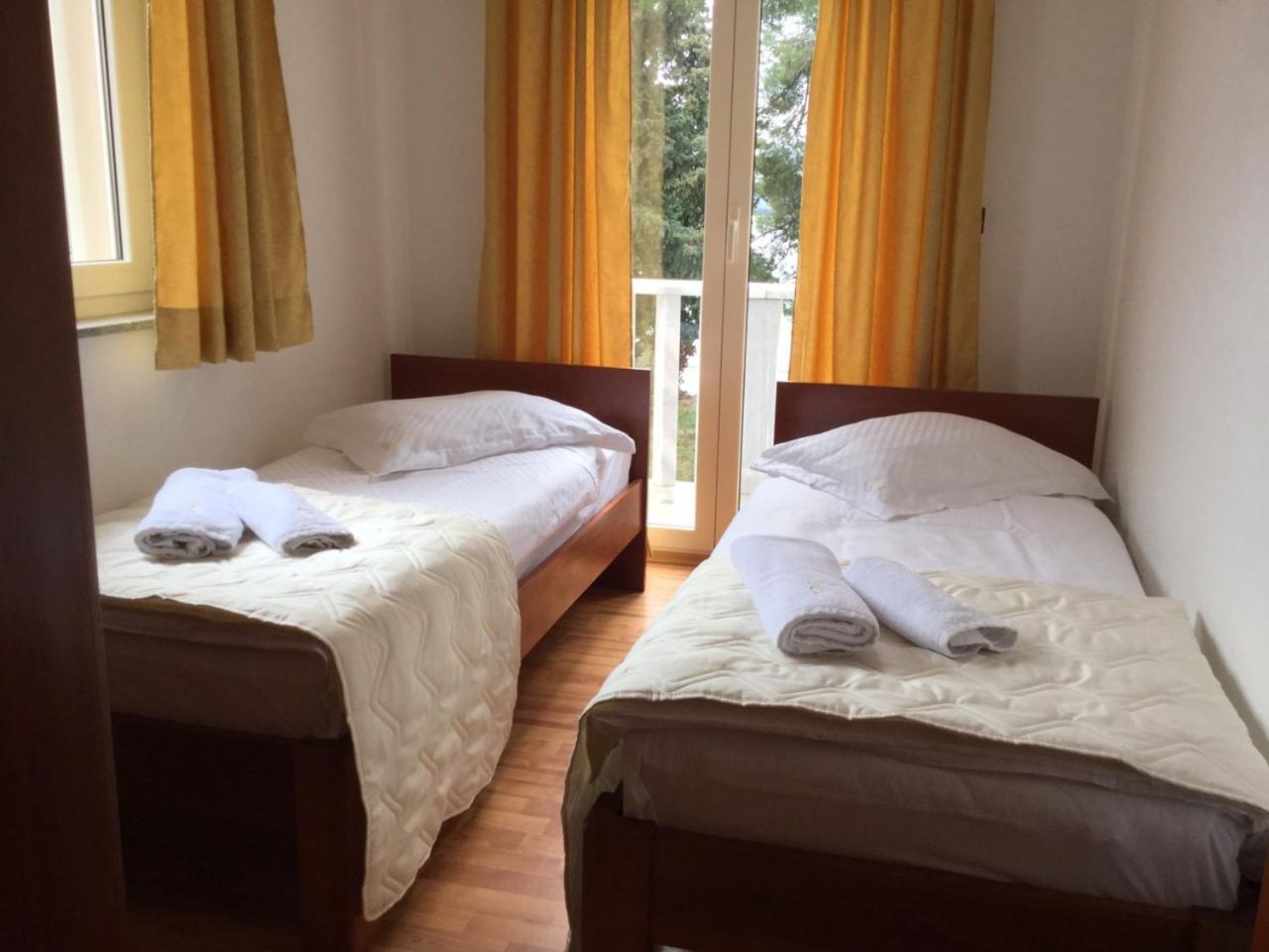 Apartments Sulekic Sveti Filip i Jakov Bagian luar foto